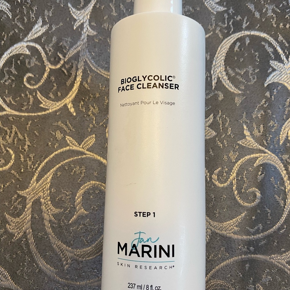 Jan Marini - Bioglycolic Face Cleanser (Step 1)
